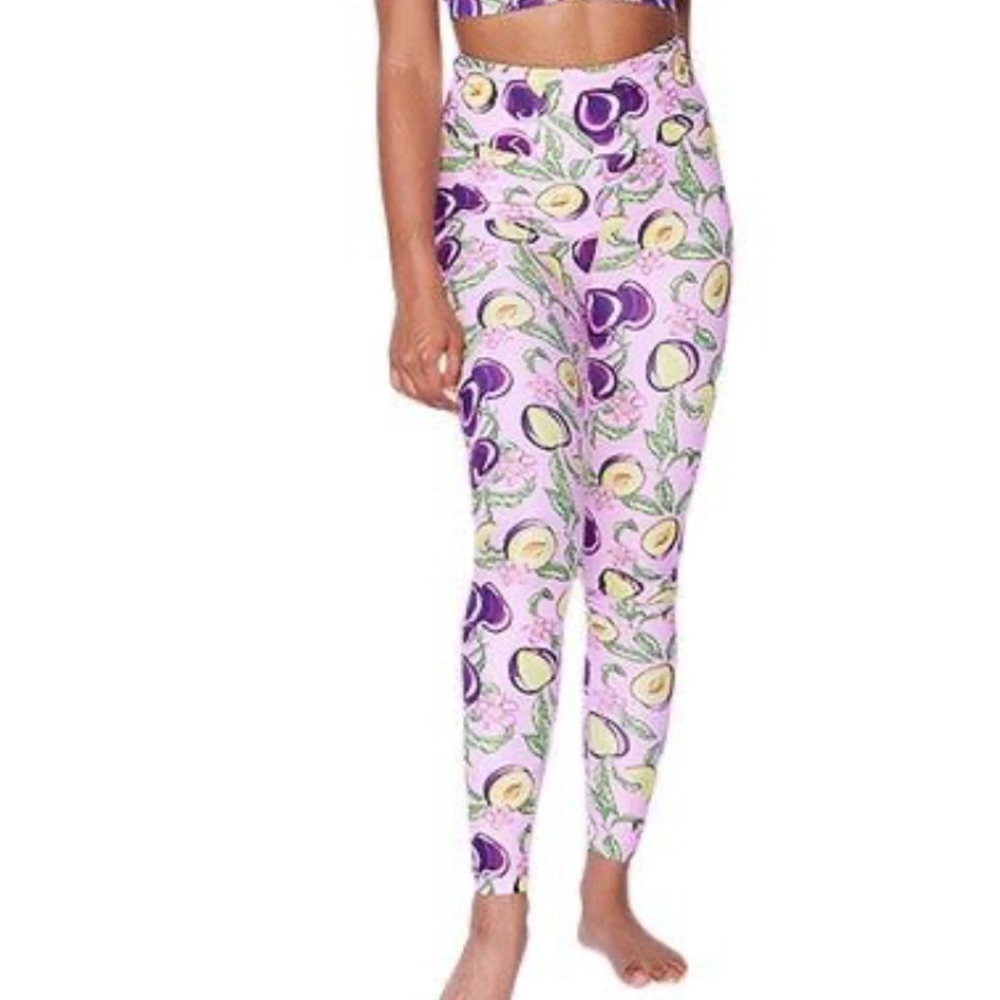 Mott50 Plum Swim Leggings size M